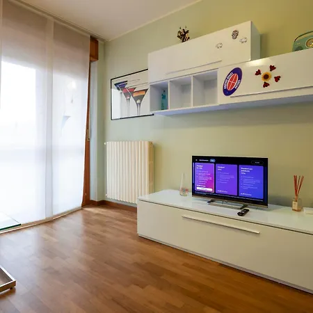 Smart - Near Navigli & Iulm Appartement