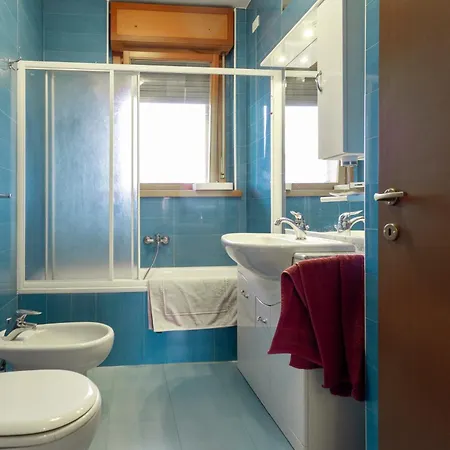 Smart - Near Navigli & Iulm Milan